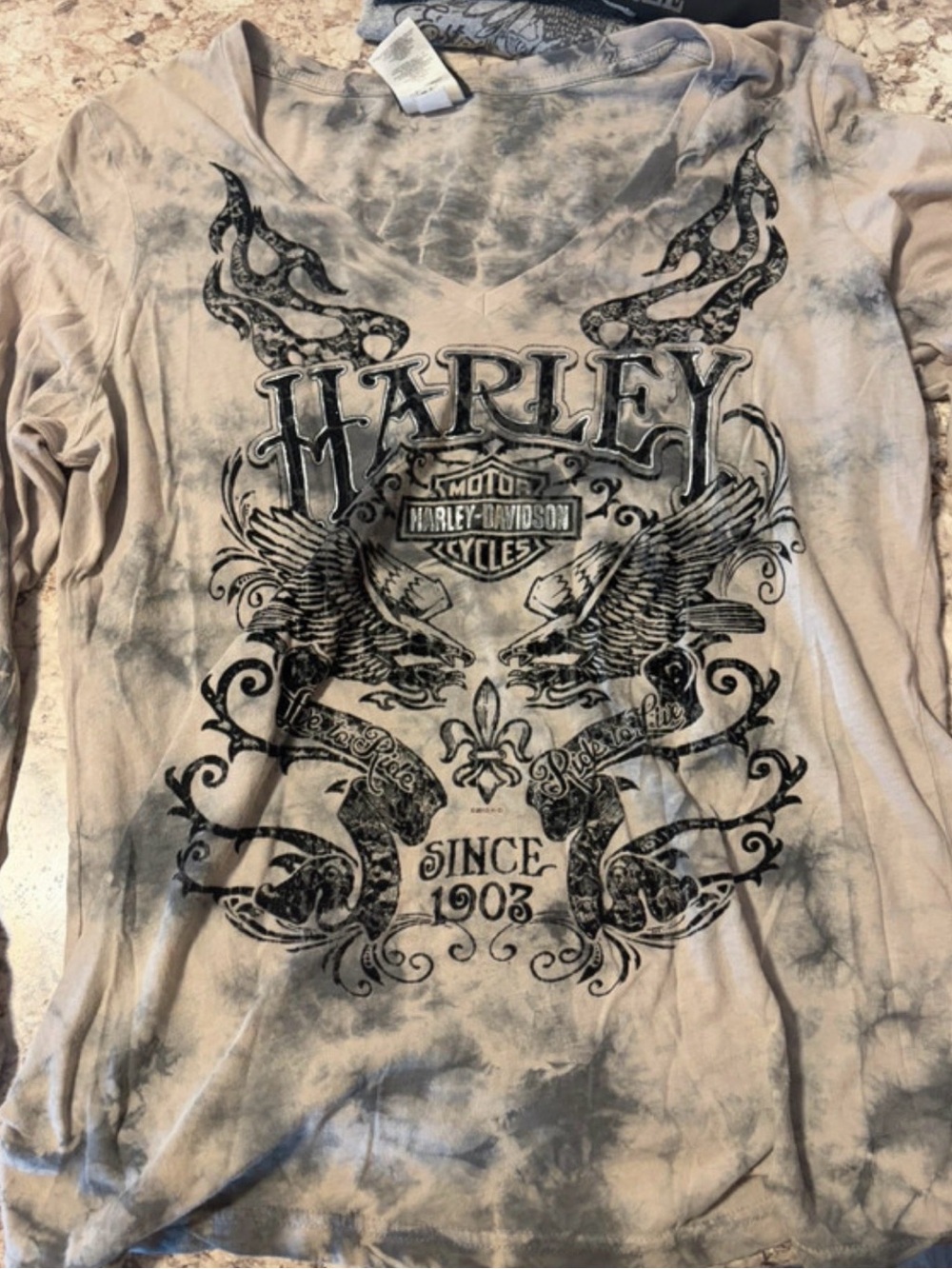 Harley-Davidson Women's Beige and Gray Tie-Dye Long Sleeve Graphic Tee
